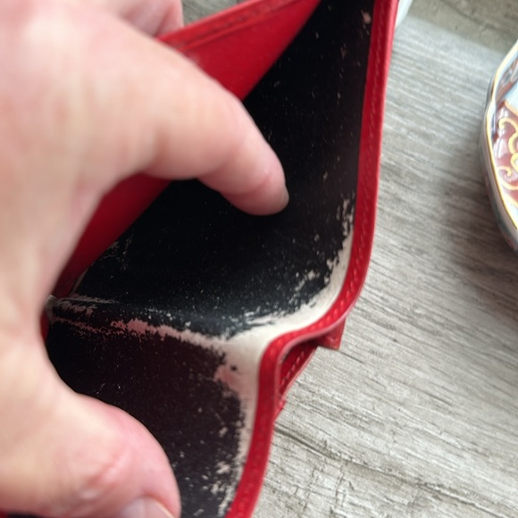 🔥 EUC AUTHENTIC RED EPI  WALLET - Picture 4 of 9